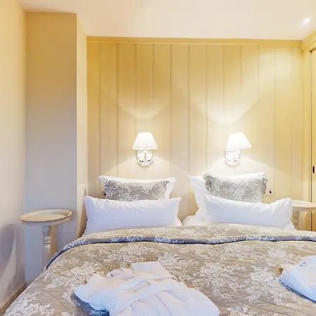 Uep Soel Apartment