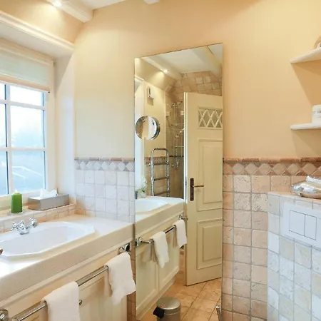 üp Söl Apartment *